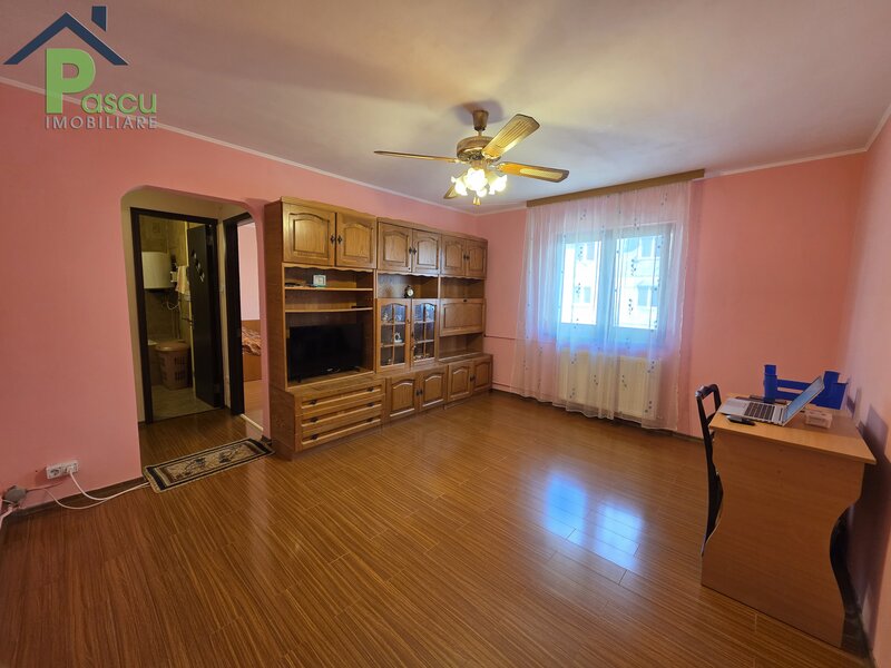 Ferentari, aleea Livezilor, apartament 3 camere, 45 mpu, etaj 2