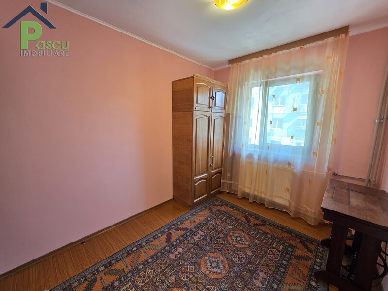 Ferentari, aleea Livezilor, apartament 3 camere, 45 mpu, etaj 2